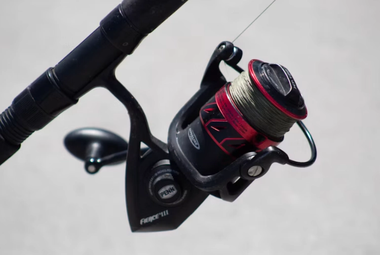 img.How to Stop Spinning-Reel Line Twist Spooling, Bail Control and Line Checks